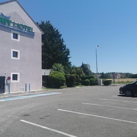 Brit Hotel Confort Pau Lons Εξωτερικό φωτογραφία