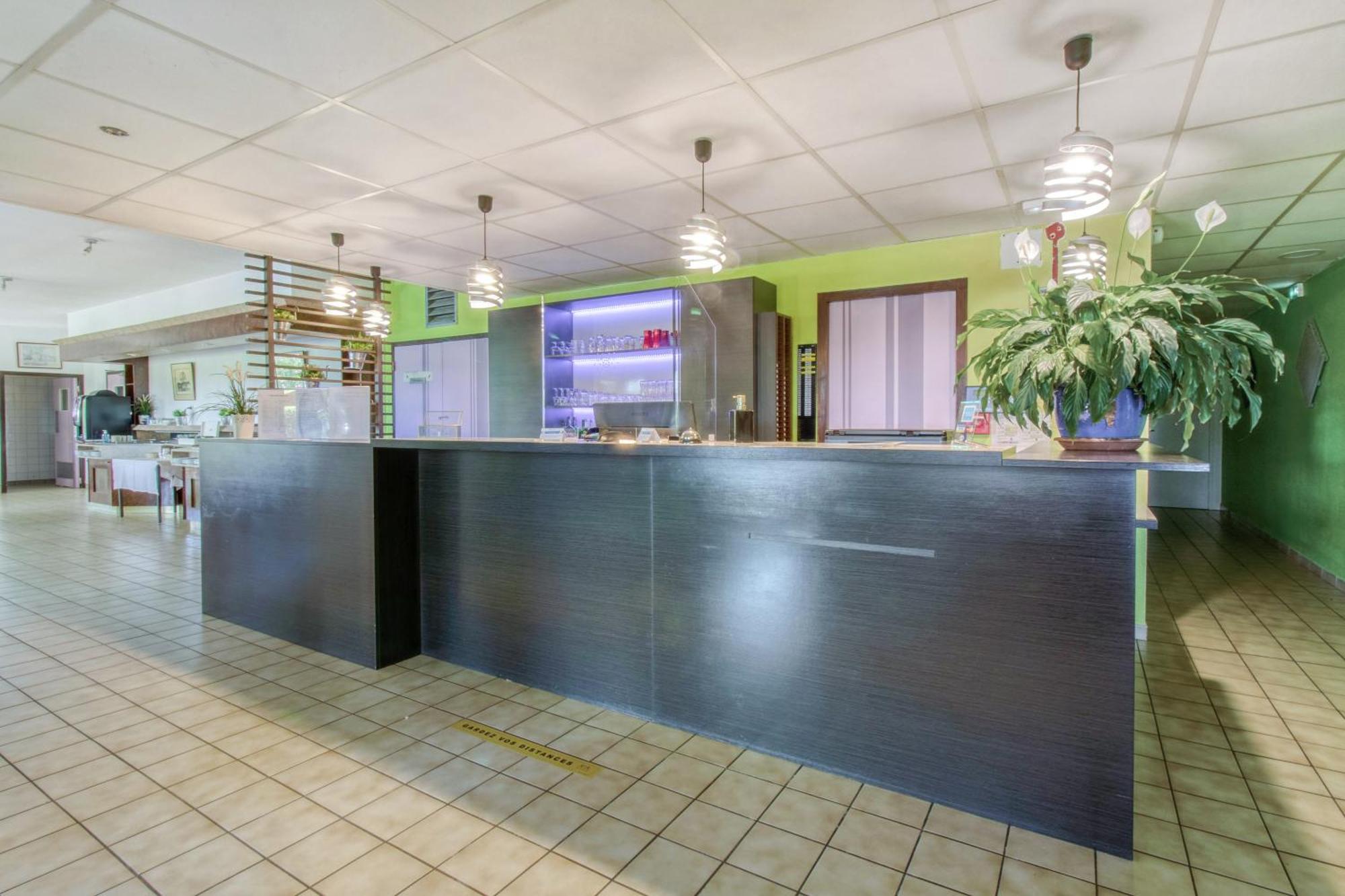 Brit Hotel Confort Pau Lons Εξωτερικό φωτογραφία