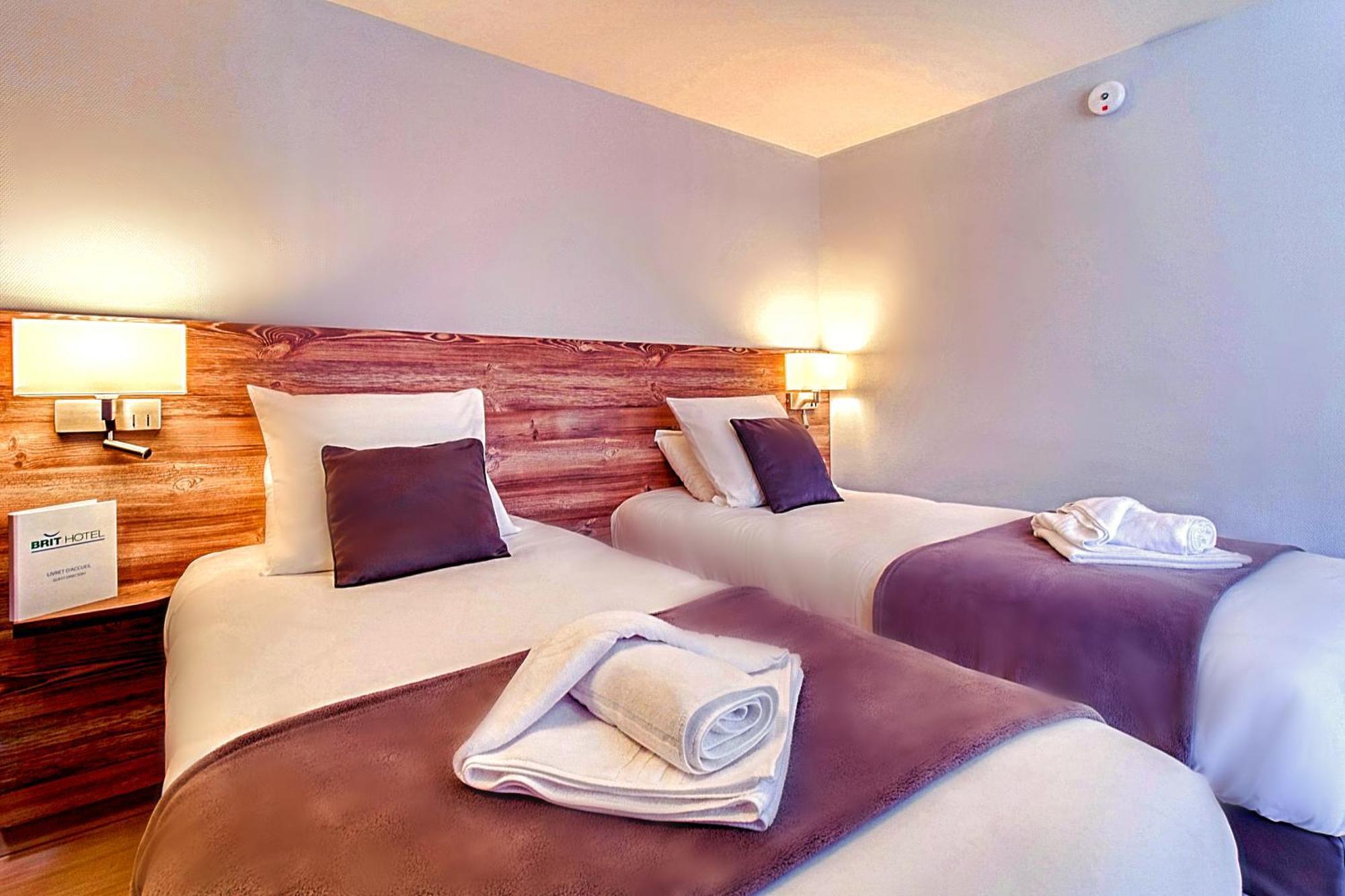 Brit Hotel Confort Pau Lons Εξωτερικό φωτογραφία