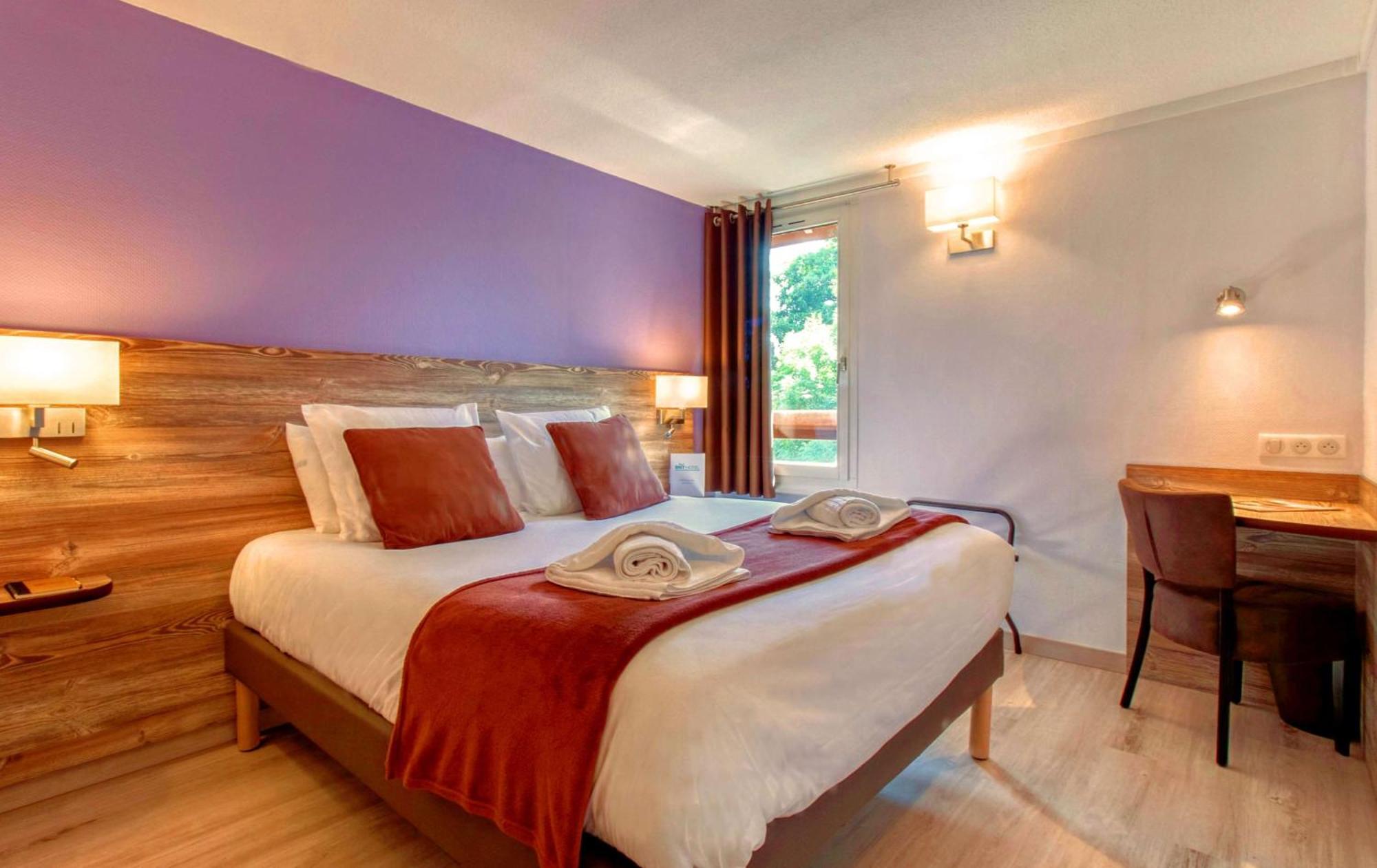 Brit Hotel Confort Pau Lons Εξωτερικό φωτογραφία