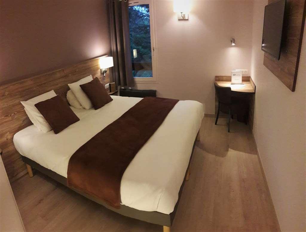 Brit Hotel Confort Pau Lons Δωμάτιο φωτογραφία