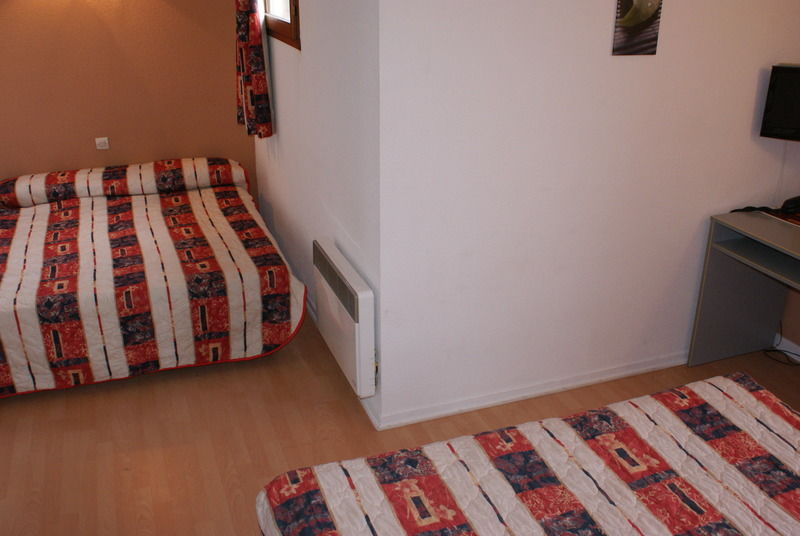 Brit Hotel Confort Pau Lons Εξωτερικό φωτογραφία