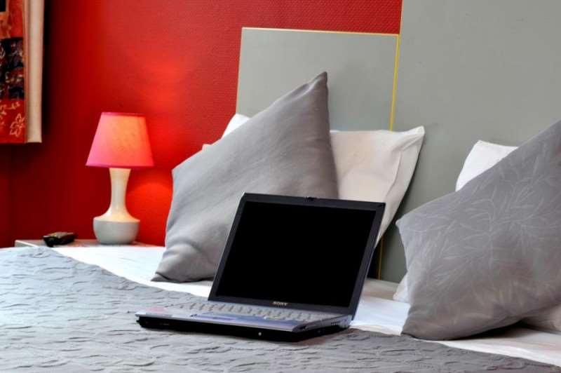 Brit Hotel Confort Pau Lons Δωμάτιο φωτογραφία